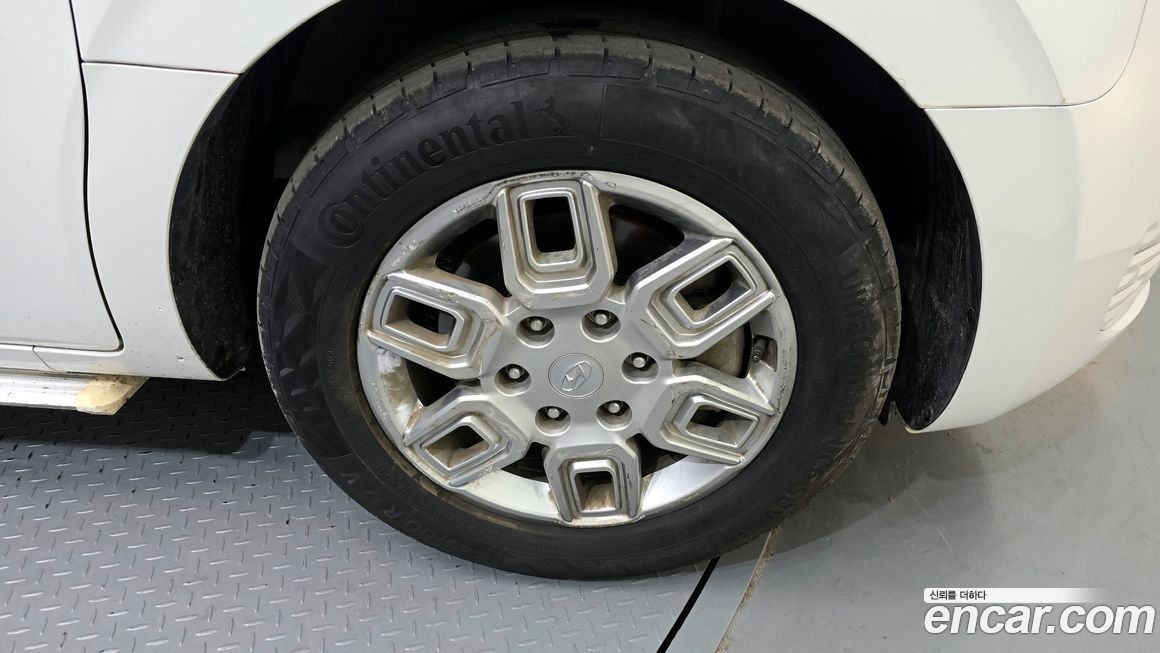 Hyundai Staria 2022