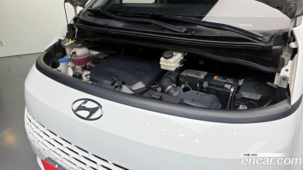 Hyundai Staria 2022