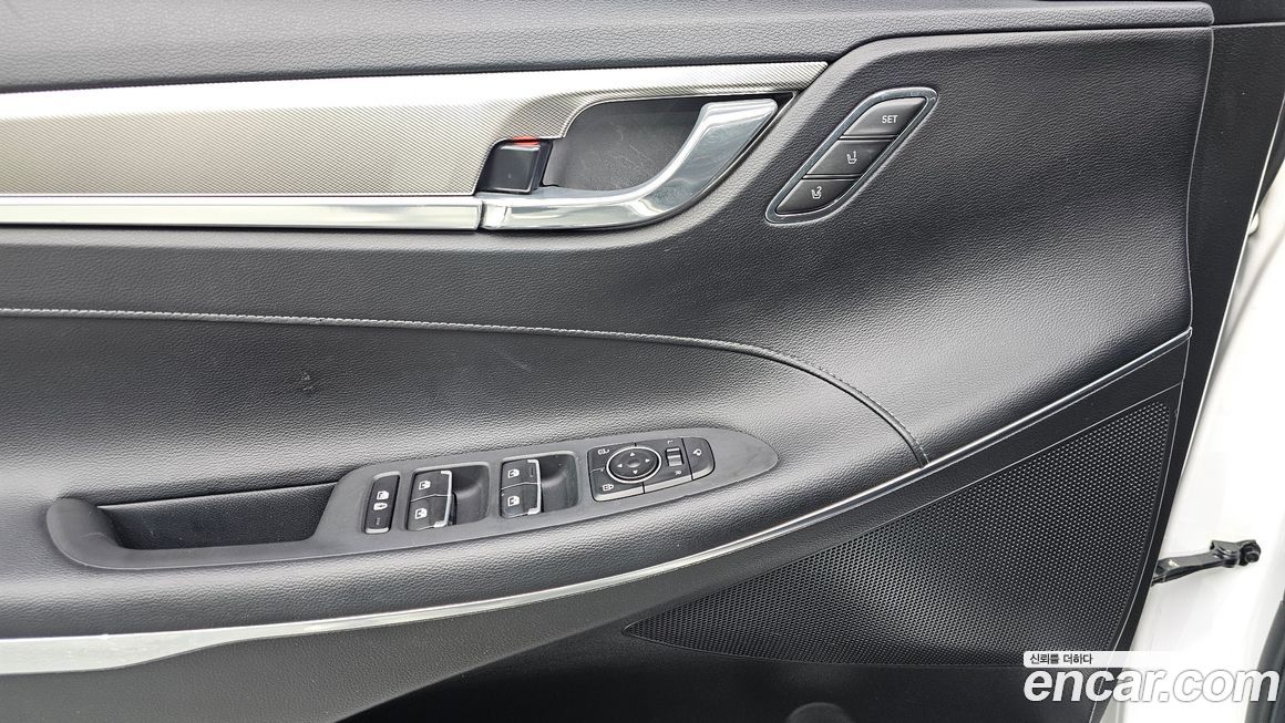 Hyundai Grandeur 2020