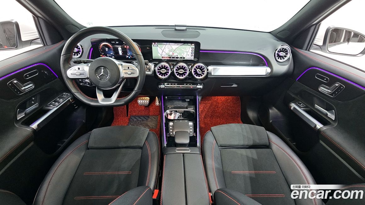 Mercedes-Benz GLB-Class 2021