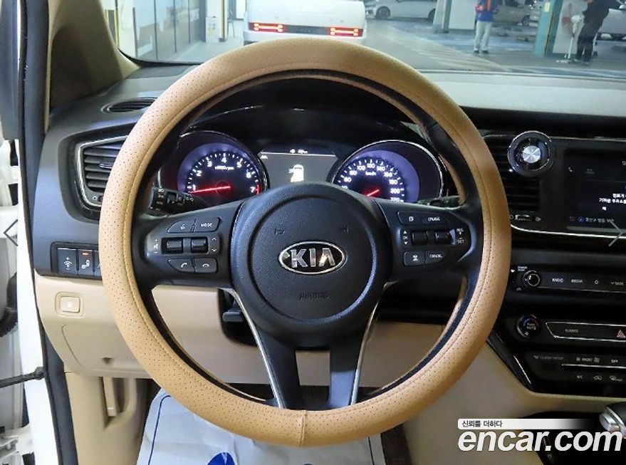 Kia Canival 2019