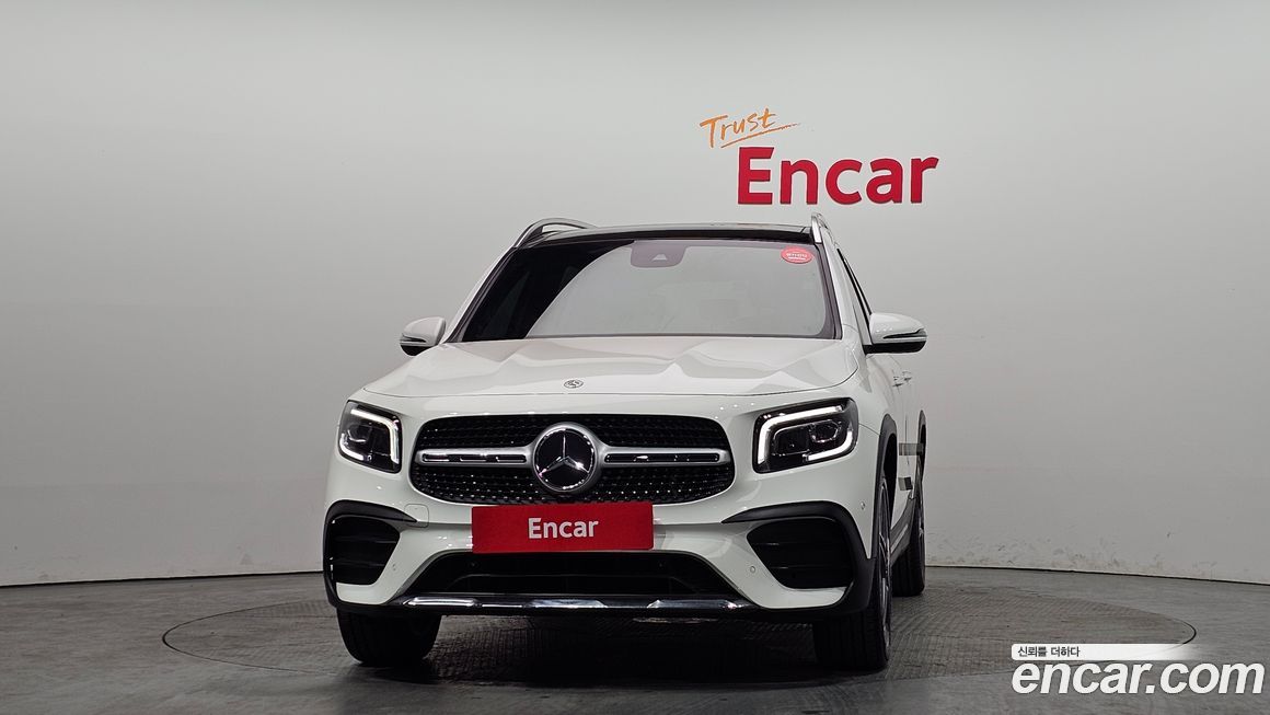 Mercedes-Benz GLB-Class 2021