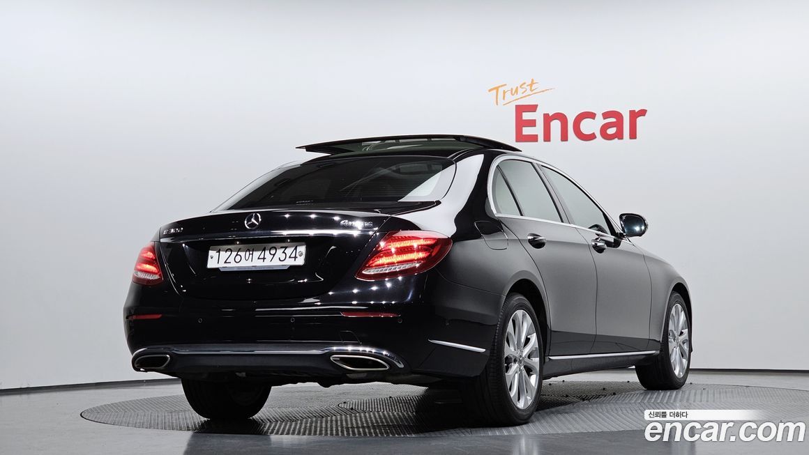 Mercedes-Benz E-Class 2020