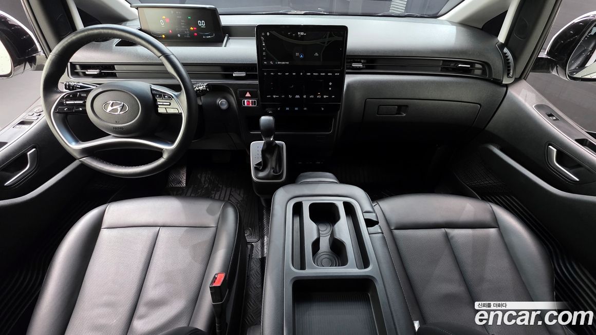 Hyundai Staria 2023