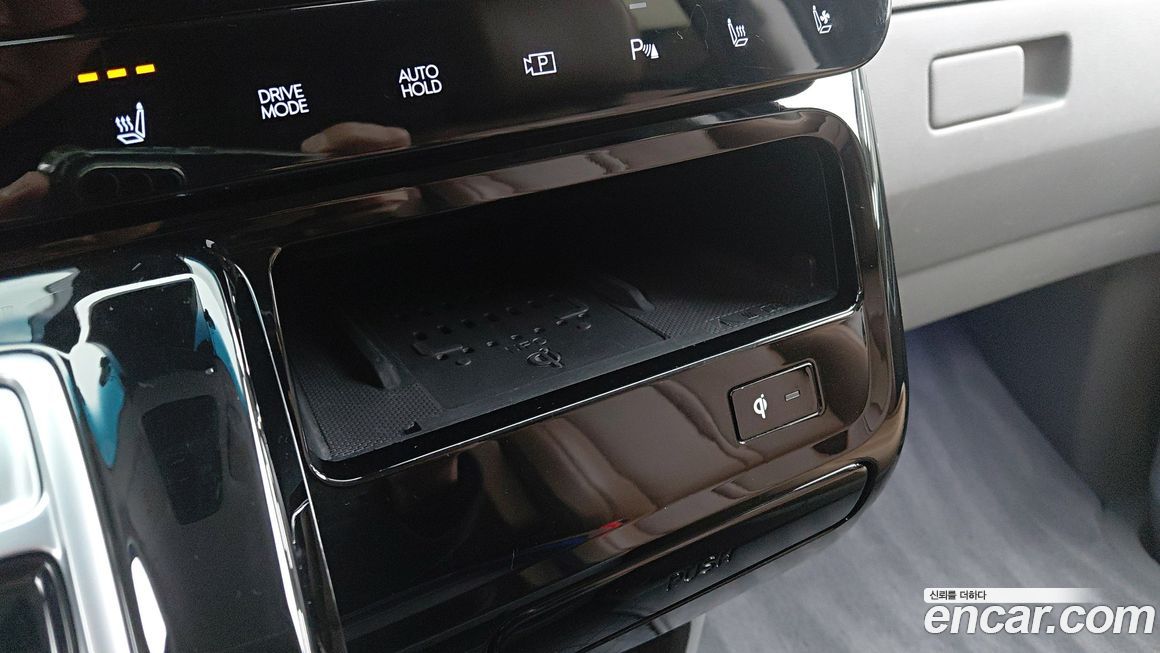 Hyundai Staria 2022