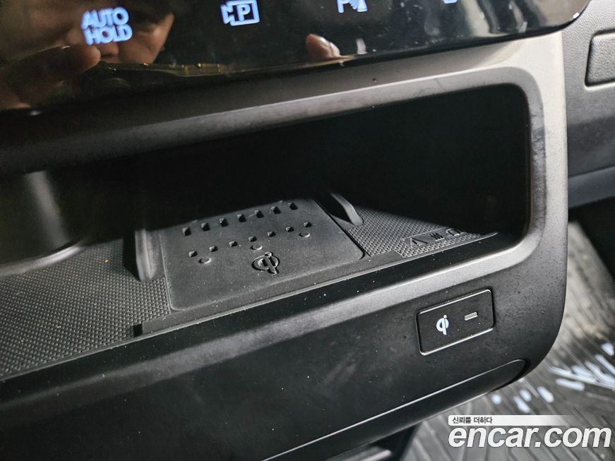 Hyundai Staria 2025