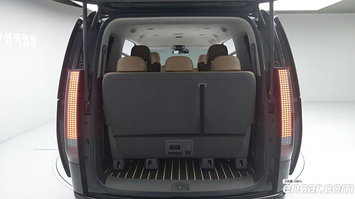 Hyundai Staria 2022