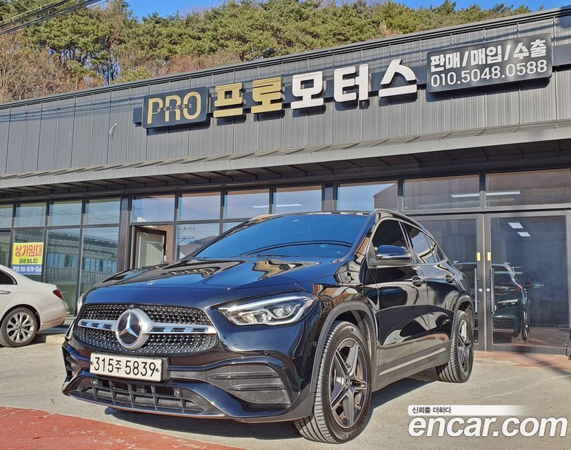 Mercedes-Benz GLA-Class 2020