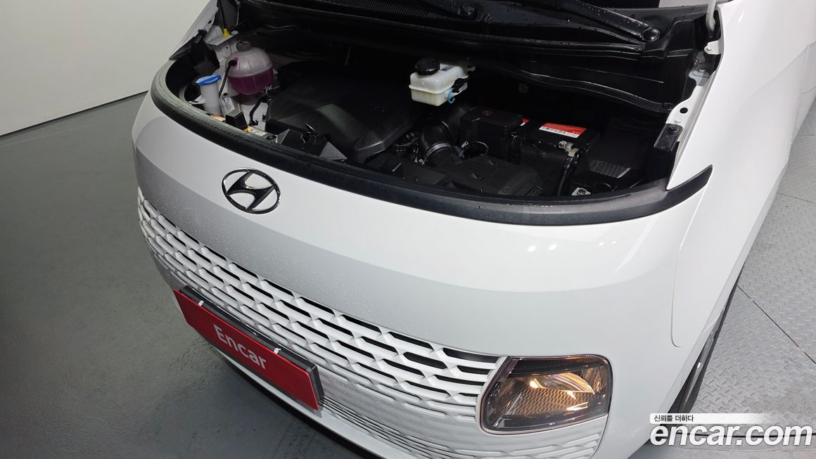 Hyundai Staria 2023