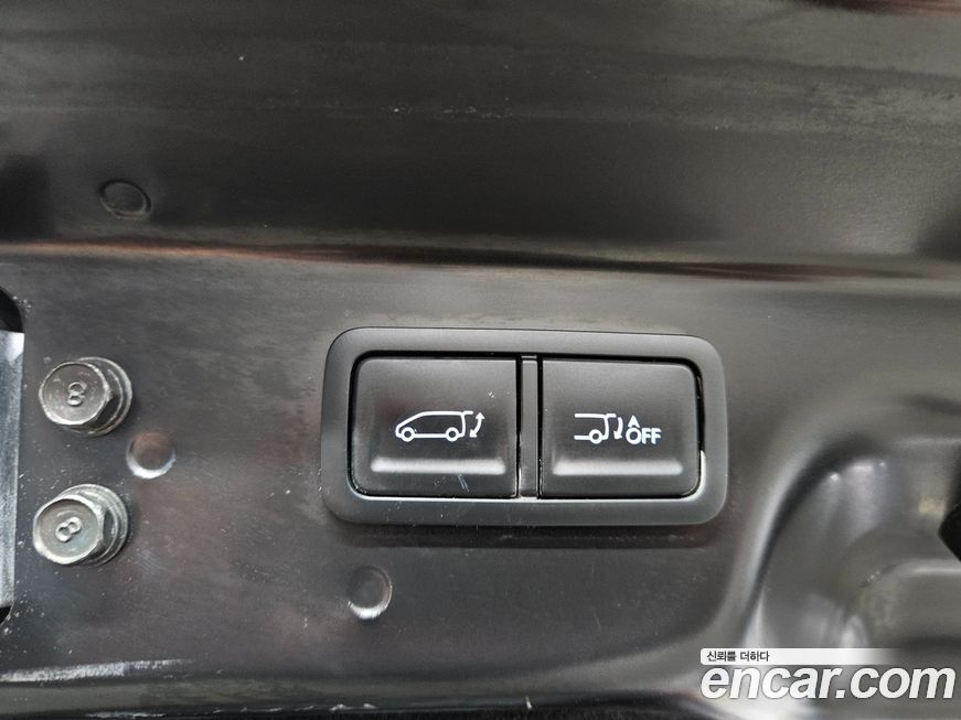 Hyundai Staria 2025
