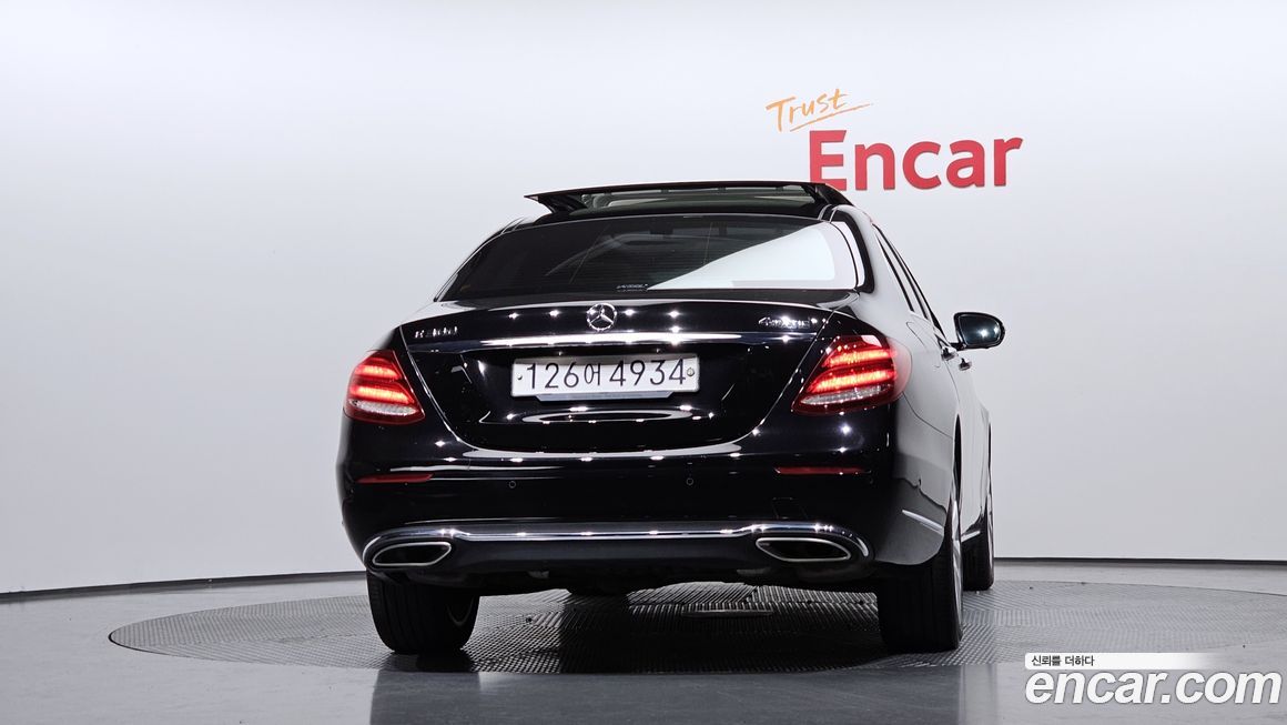 Mercedes-Benz E-Class 2020