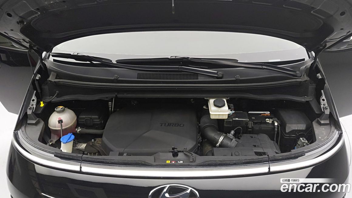 Hyundai Staria 2022