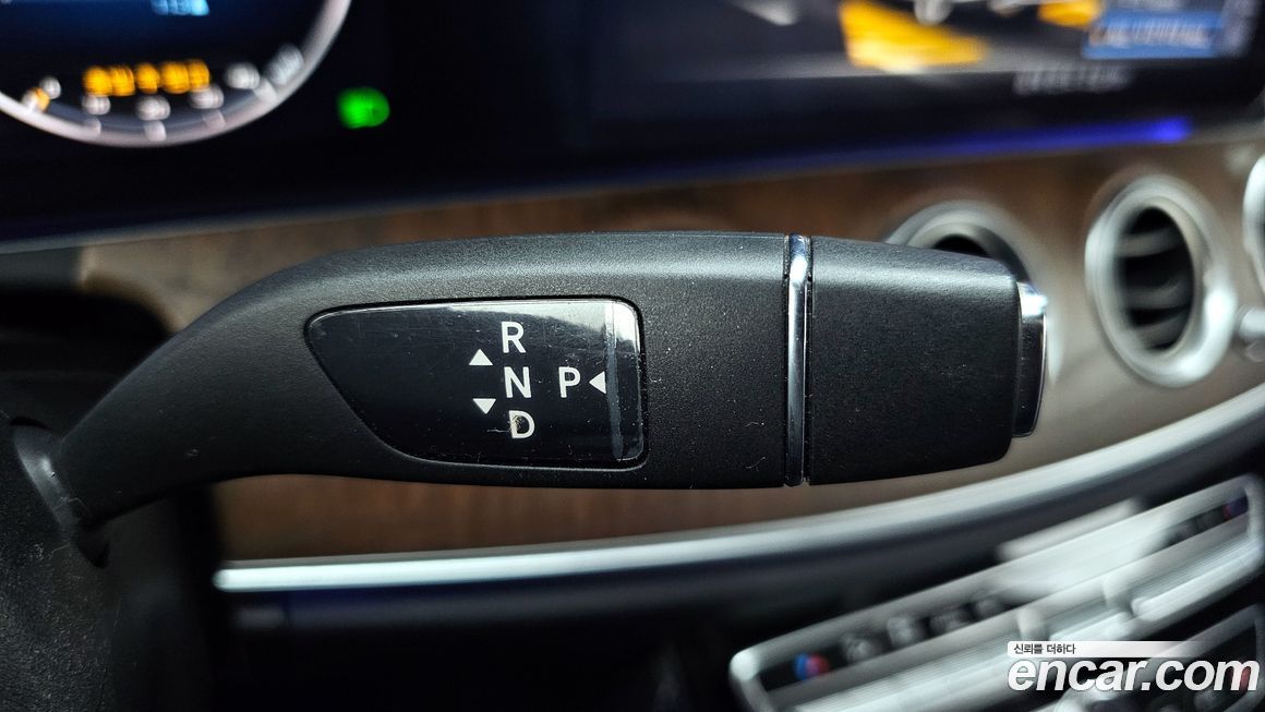 Mercedes-Benz E-Class 2020