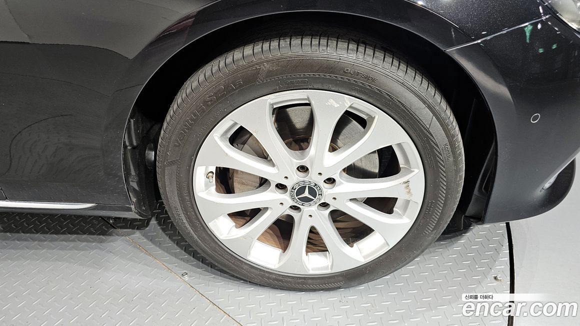 Mercedes-Benz E-Class 2020