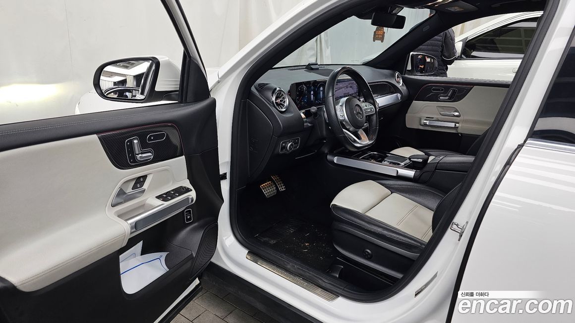 Mercedes-Benz GLB-Class 2020