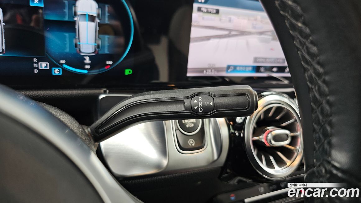 Mercedes-Benz GLB-Class 2020