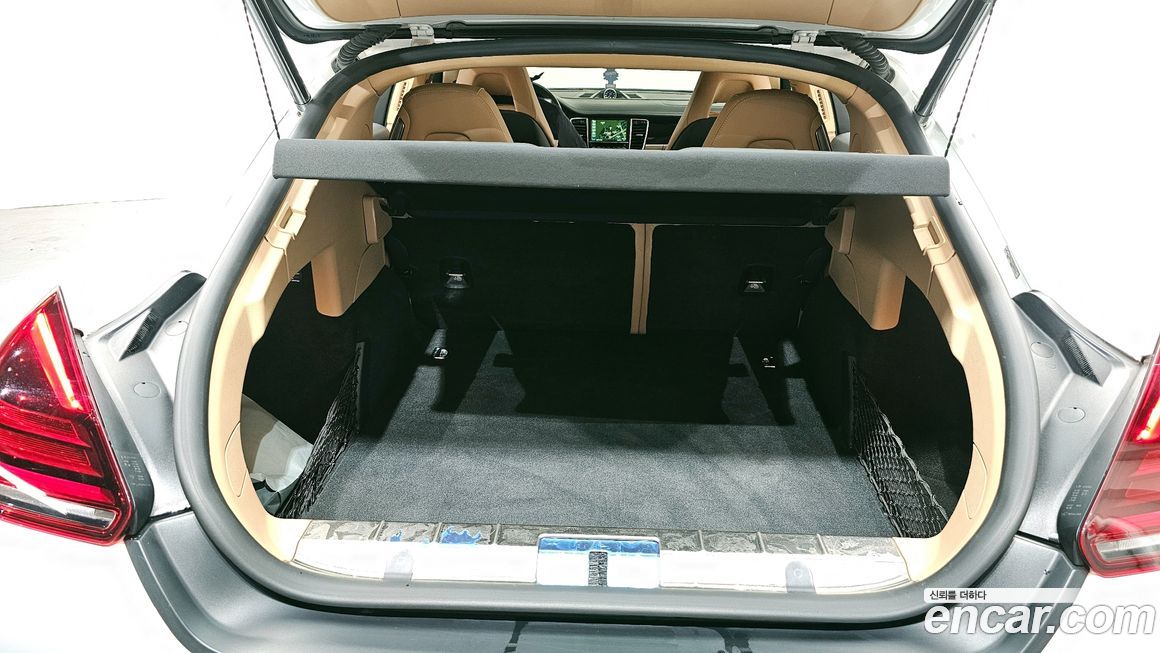 Porsche Panamera 2016