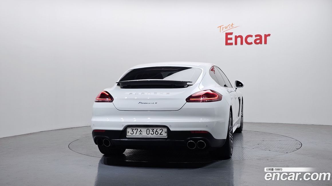 Porsche Panamera 2016