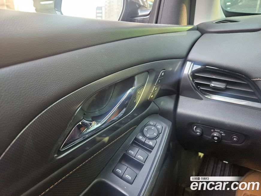 ChevroletGMDaewoo Traverse 2021