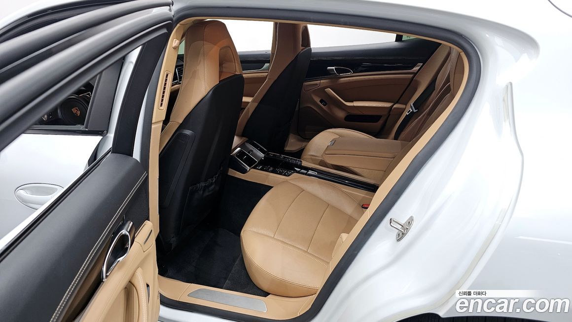 Porsche Panamera 2016