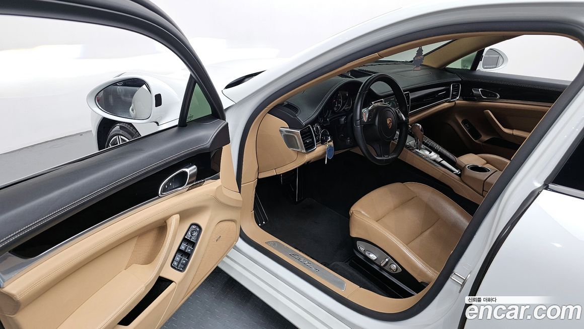 Porsche Panamera 2016