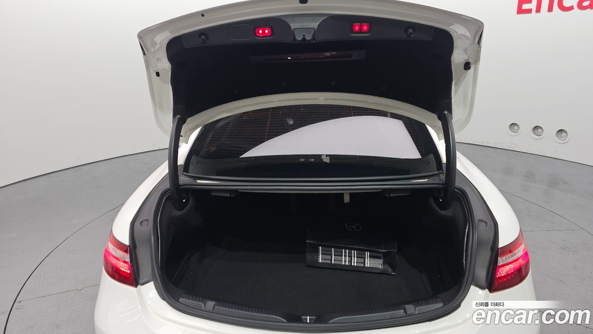 Mercedes-Benz E-Class 2019