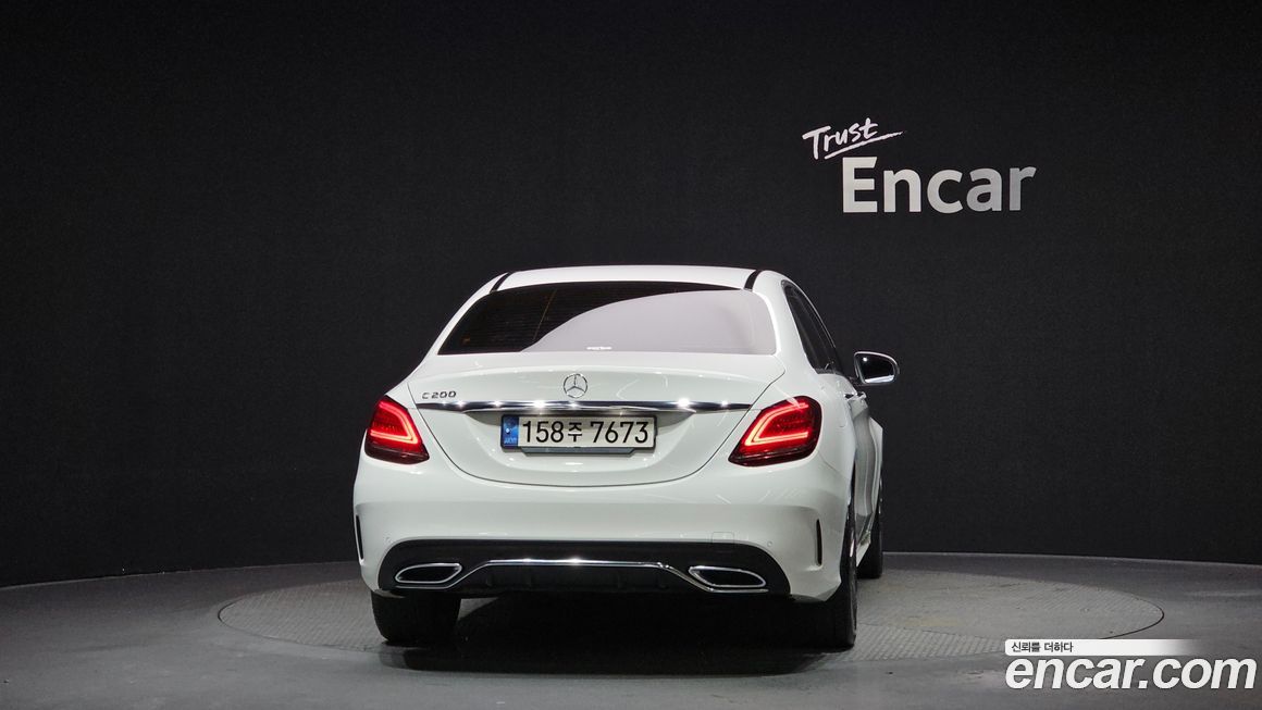 Mercedes-Benz C-Class 2021