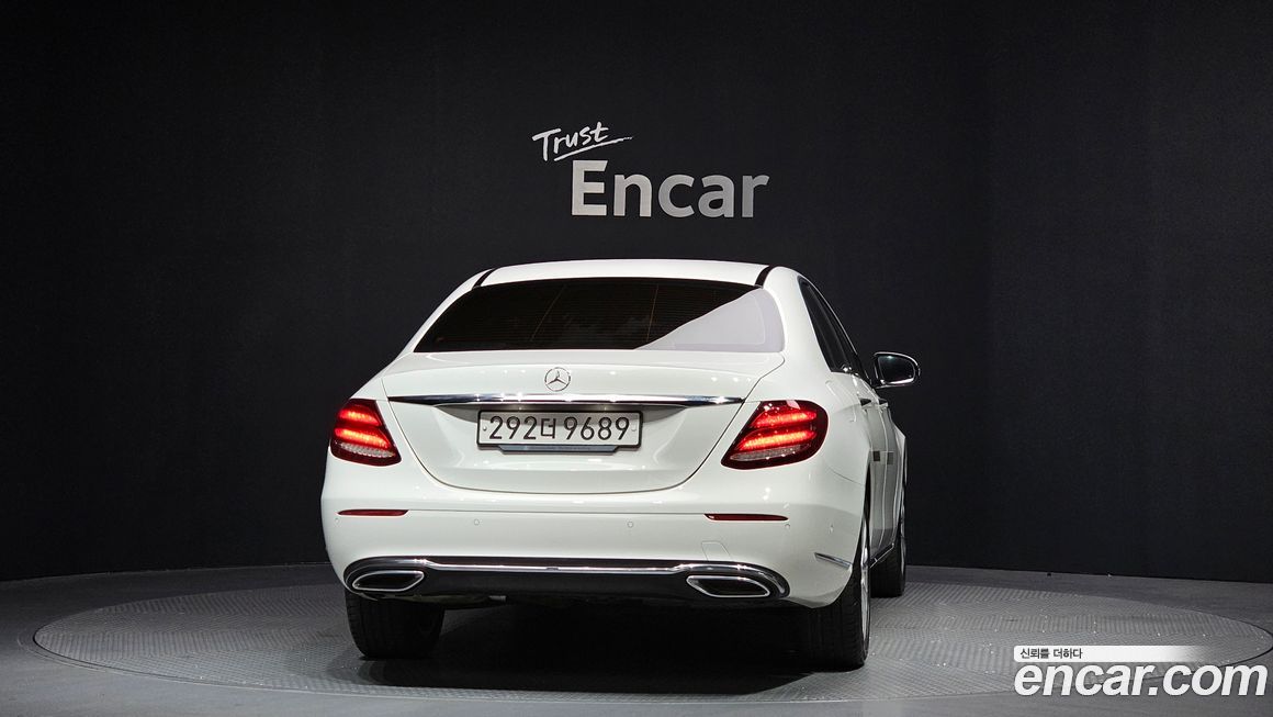 Mercedes-Benz E-Class 2019