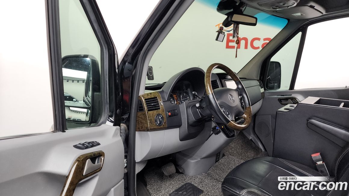 Mercedes-Benz Sprinter 2013