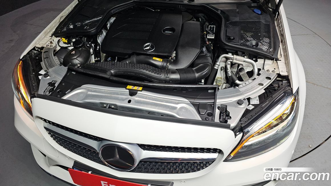 Mercedes-Benz C-Class 2021