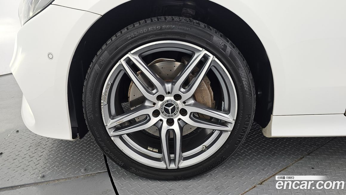 Mercedes-Benz E-Class 2019