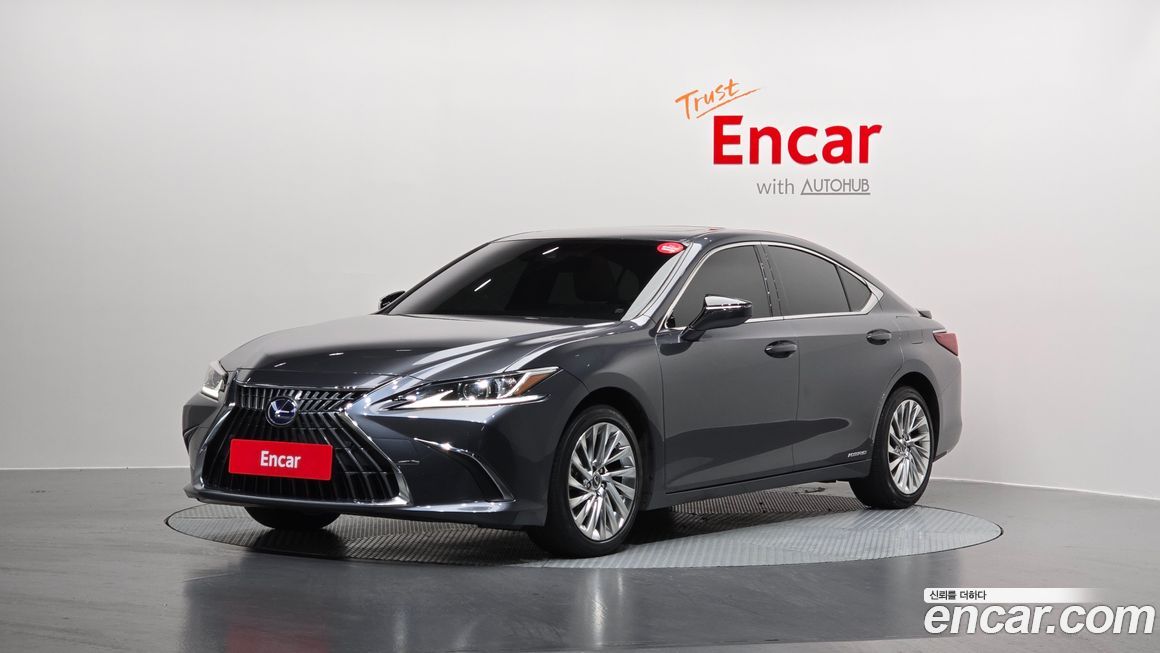 Lexus ES 2022
