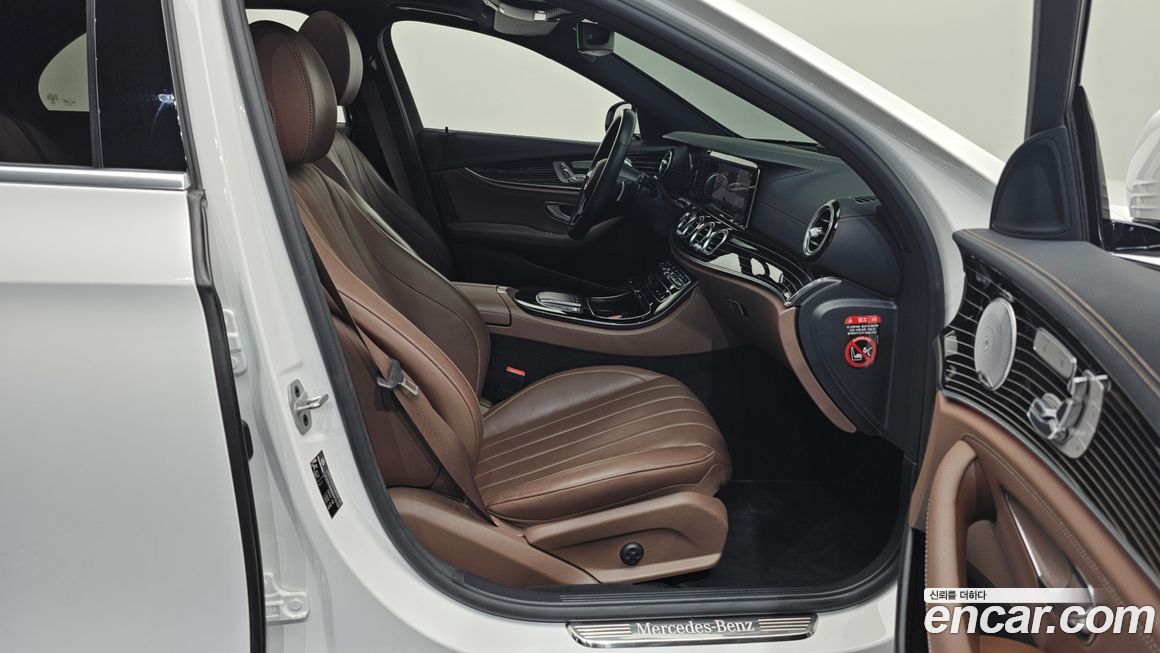 Mercedes-Benz E-Class 2021