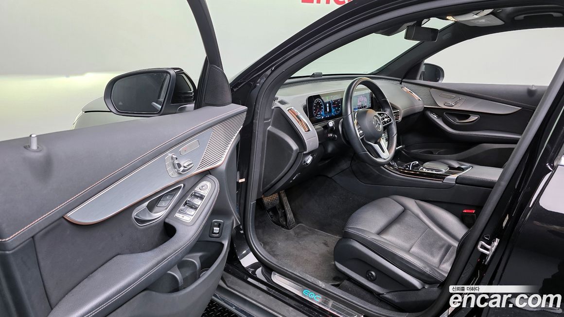Mercedes-Benz EQC 2020