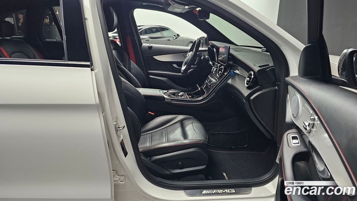 Mercedes-Benz GLC-Class 2019