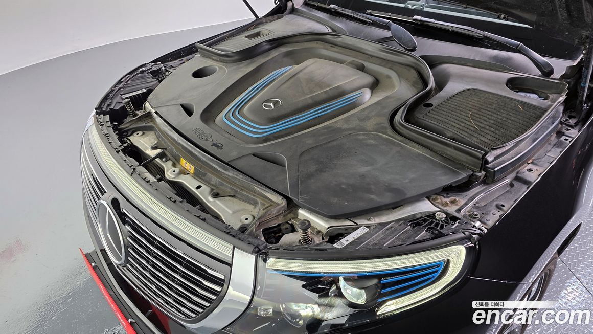 Mercedes-Benz EQC 2020