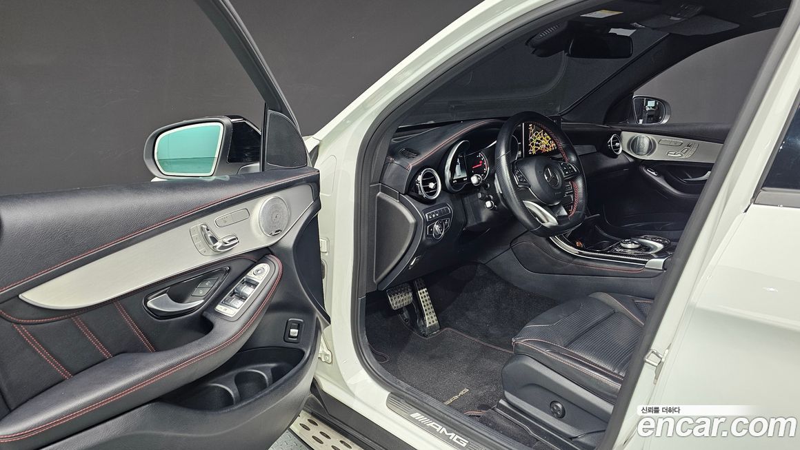 Mercedes-Benz GLC-Class 2019