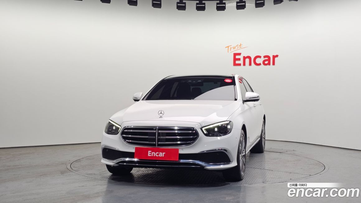 Mercedes-Benz E-Class 2021