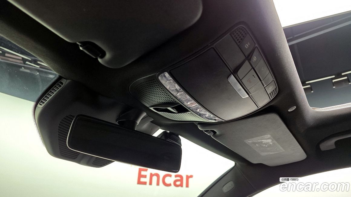 Mercedes-Benz EQC 2020