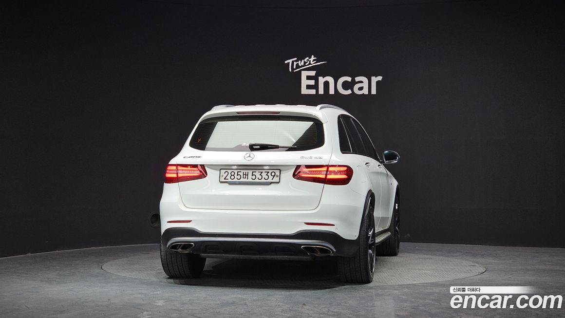Mercedes-Benz GLC-Class 2019