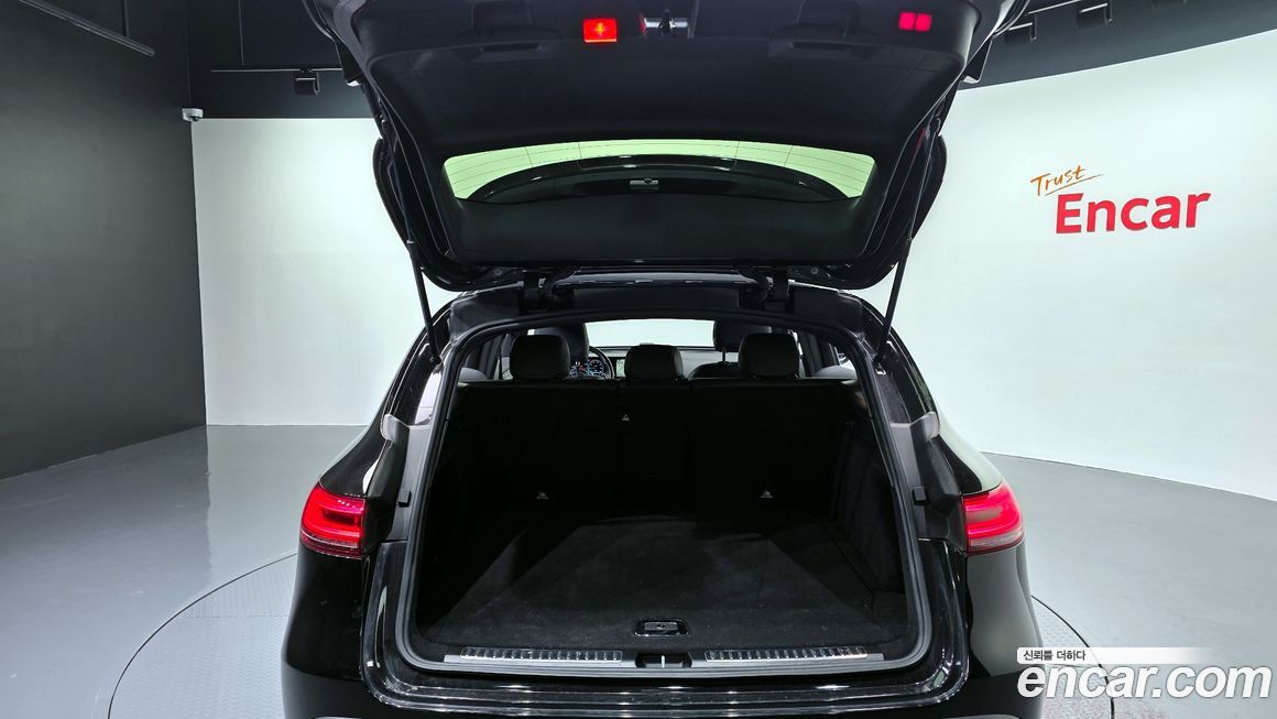 Mercedes-Benz EQC 2020