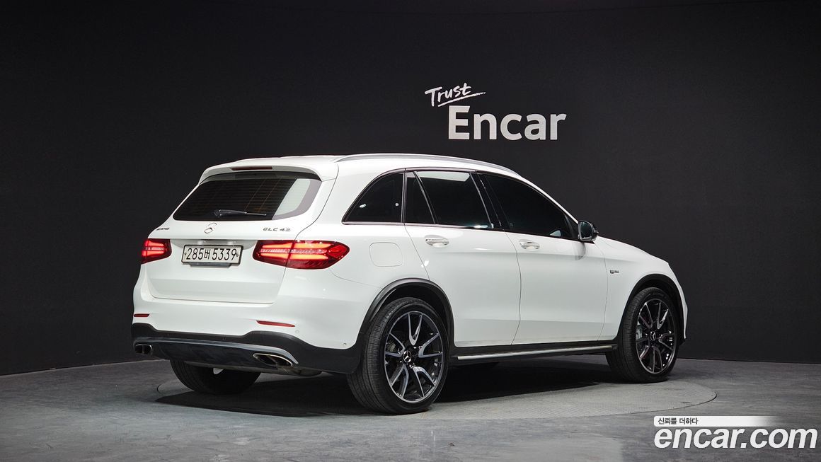 Mercedes-Benz GLC-Class 2019