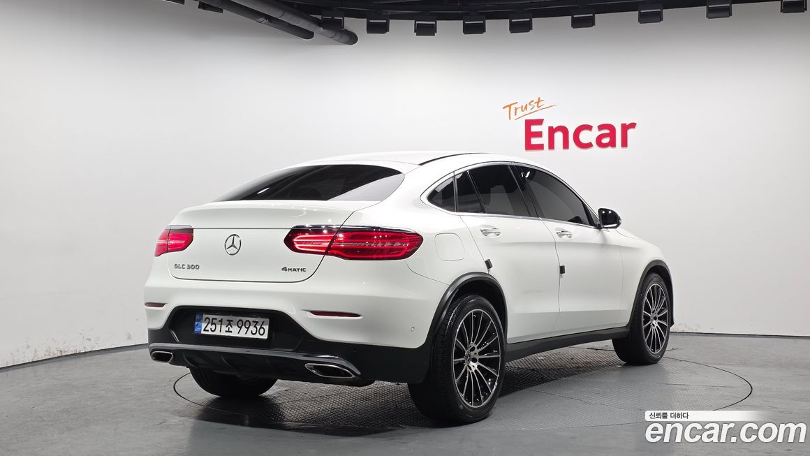 Mercedes-Benz GLC-Class 2019