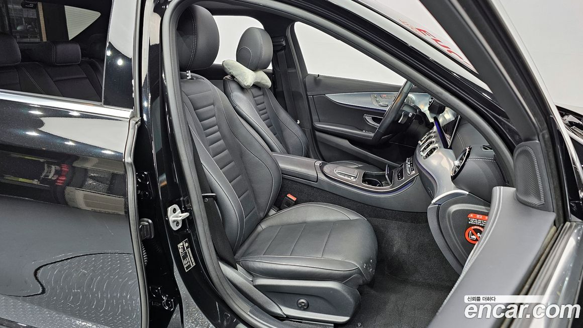 Mercedes-Benz E-Class 2021