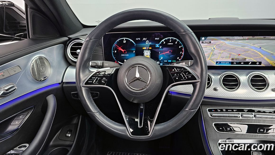 Mercedes-Benz E-Class 2021