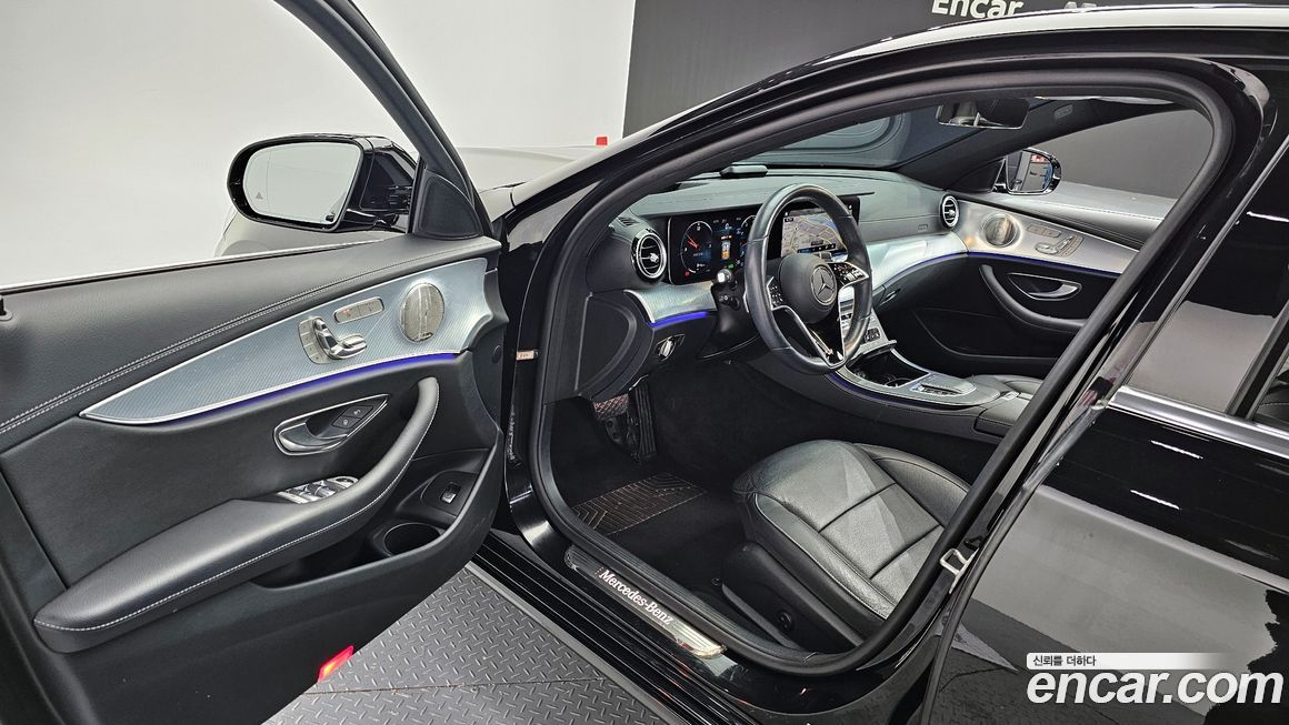 Mercedes-Benz E-Class 2021