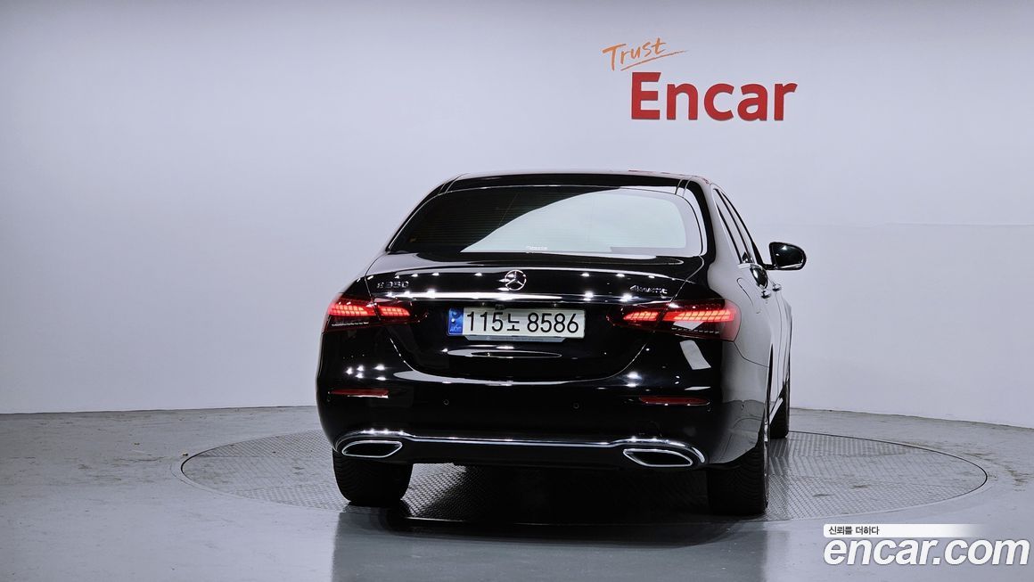 Mercedes-Benz E-Class 2021