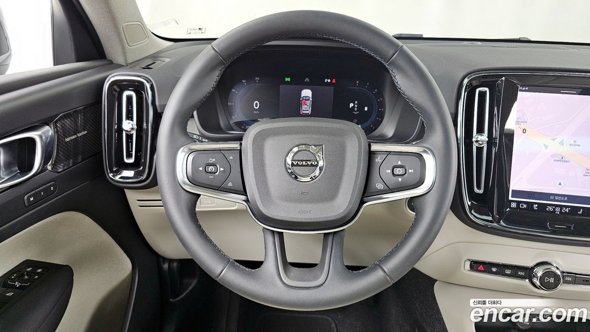 Volvo XC40 2023