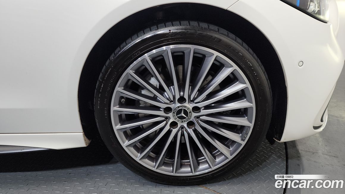 Mercedes-Benz C-Class 2022