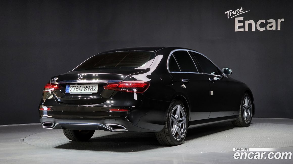 Mercedes-Benz E-Class 2023